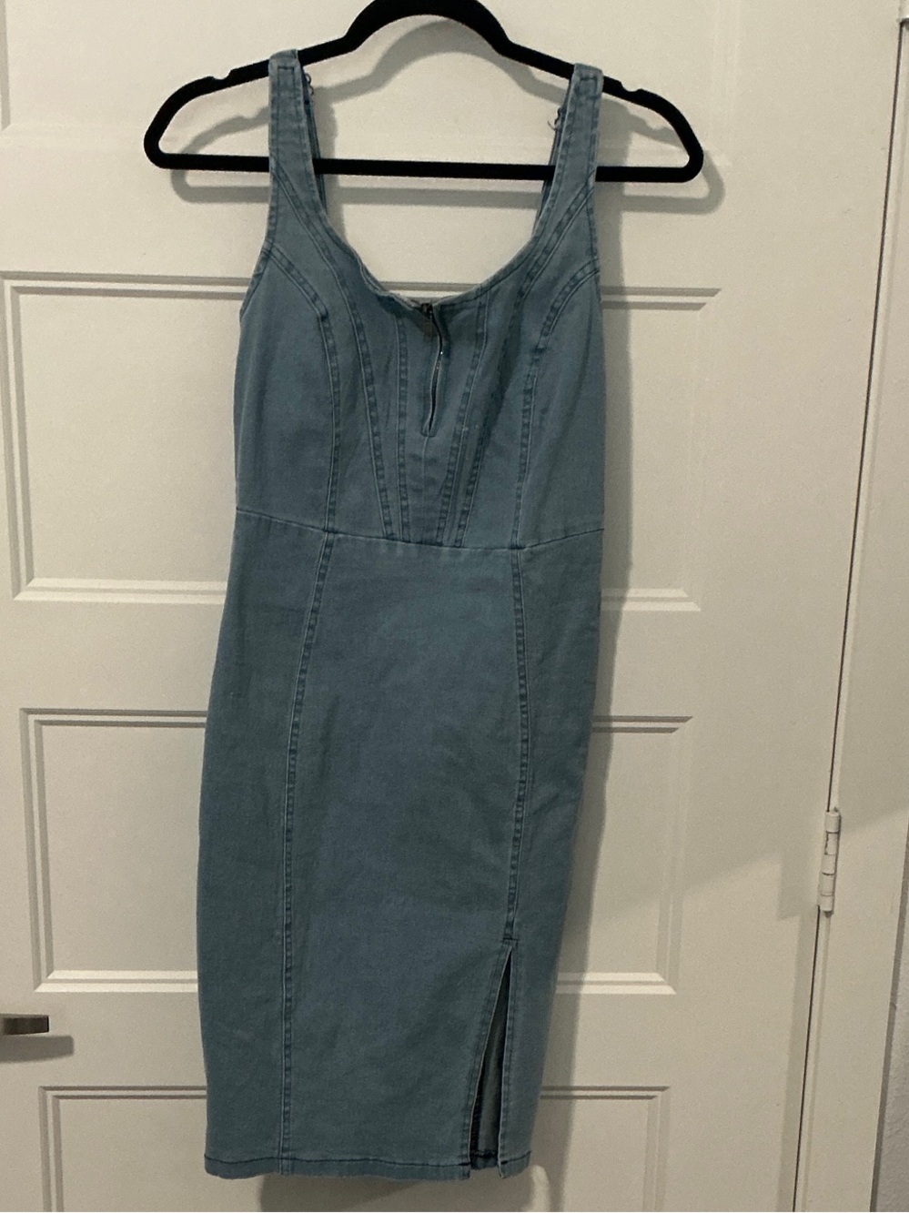 Sleeveless Denim Midi Dress in Light Blue